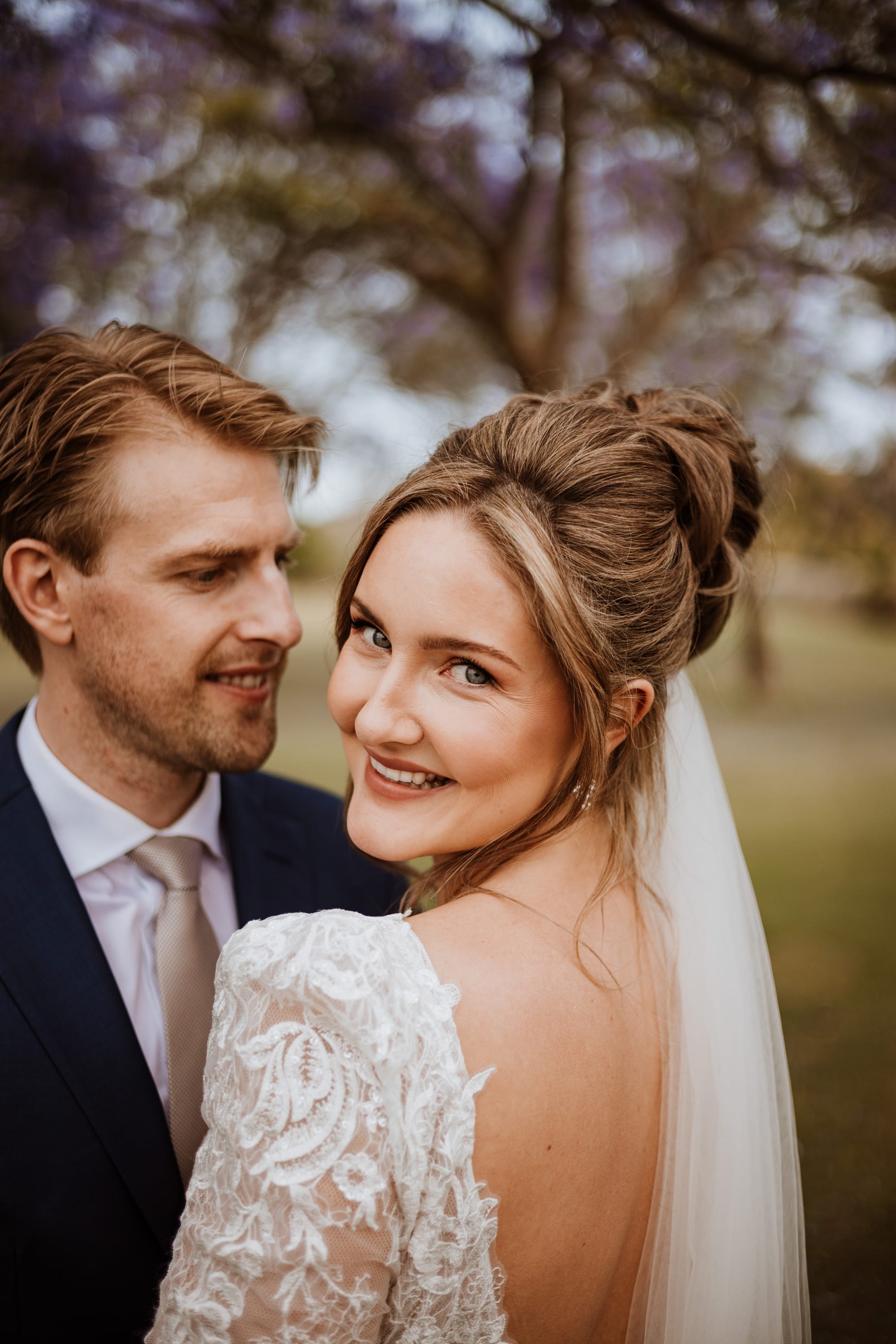 BlancoWhite B A — Maquillaje y peinado de novia por Debra Beauty en Málaga